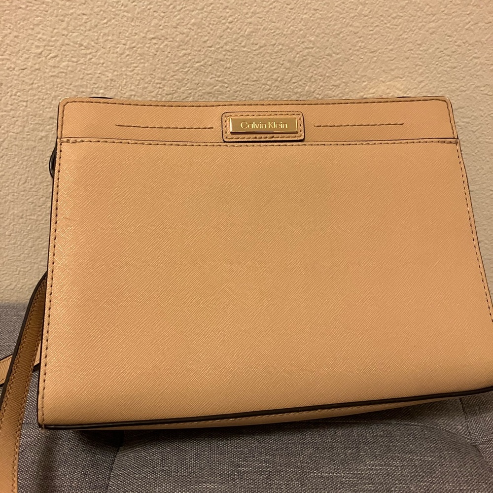 Calvin klein crossbody bag